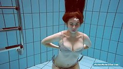 Perfect body teen Lola enjoys the moment